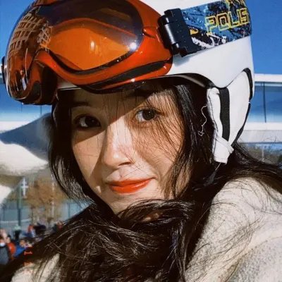雪中的奇羊